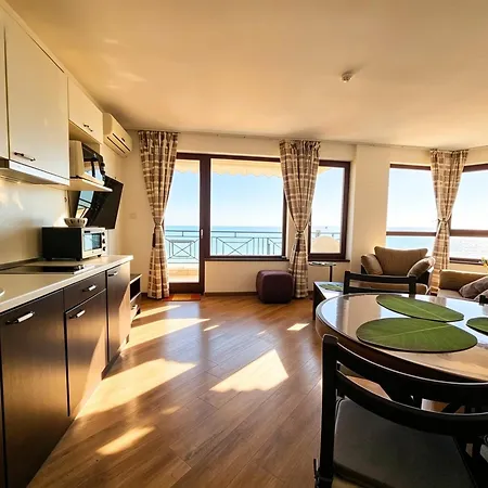 Europroperties Sirena Aranyhomok