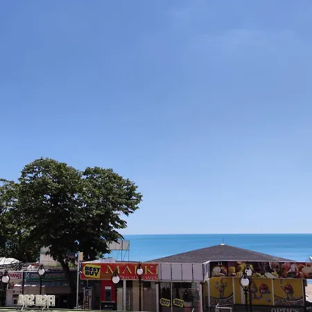 Europroperties Sirena Lejlighed